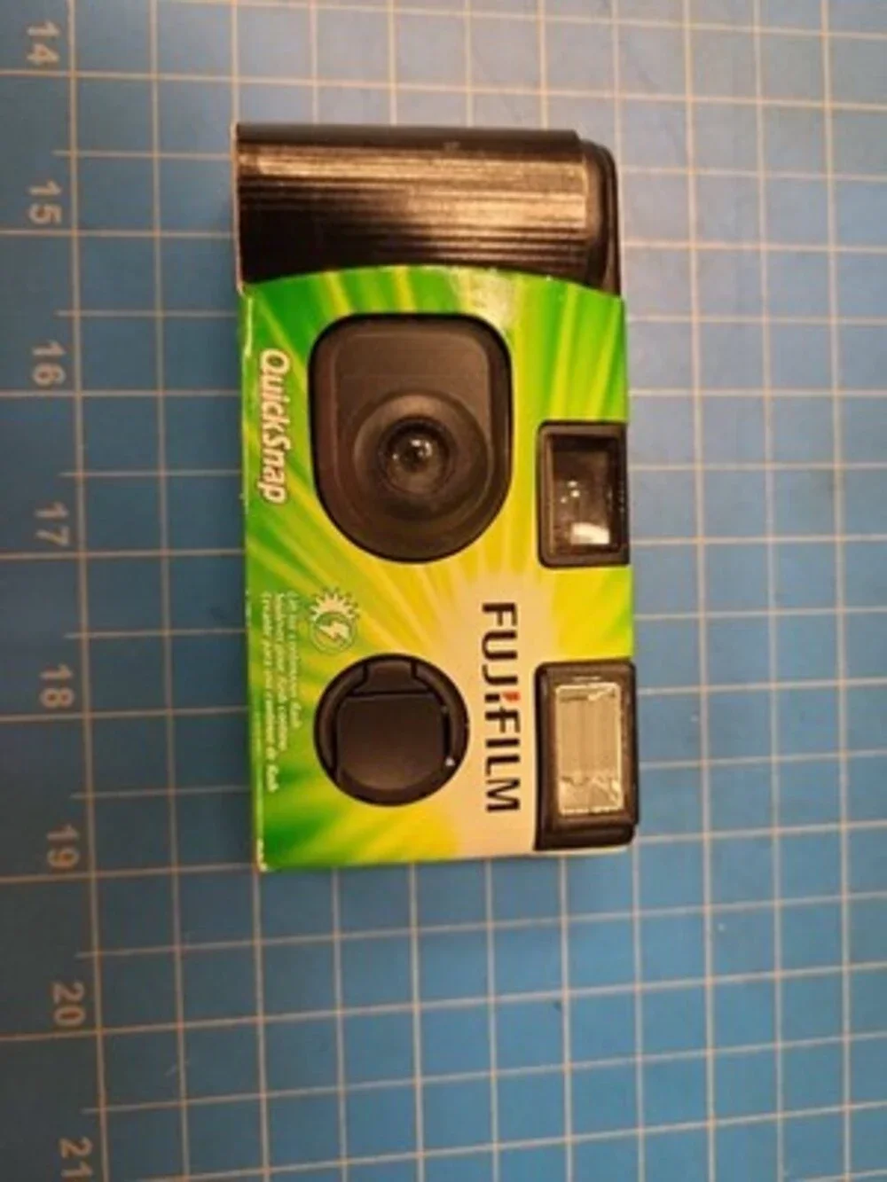 Fujifilm QuickSnap Camera Single Use Disposable Film Camera Point Shoot Retro